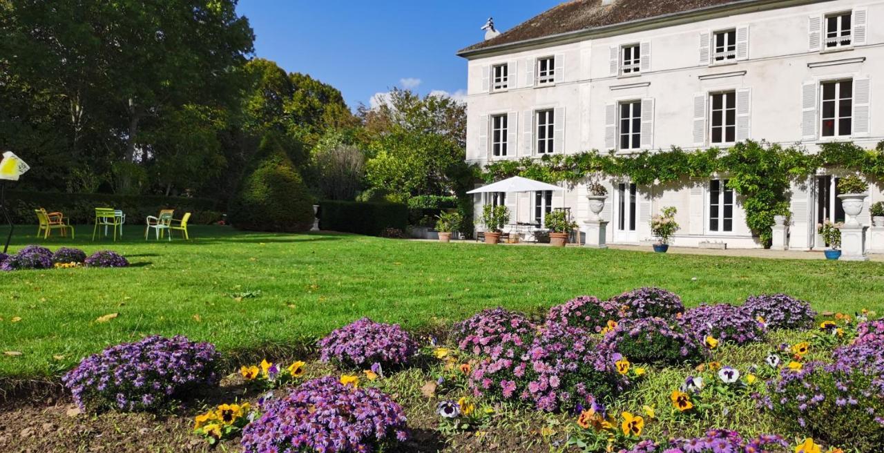 Chateau De Brinville Saint-Sauveur-sur-Ecole Bagian luar foto