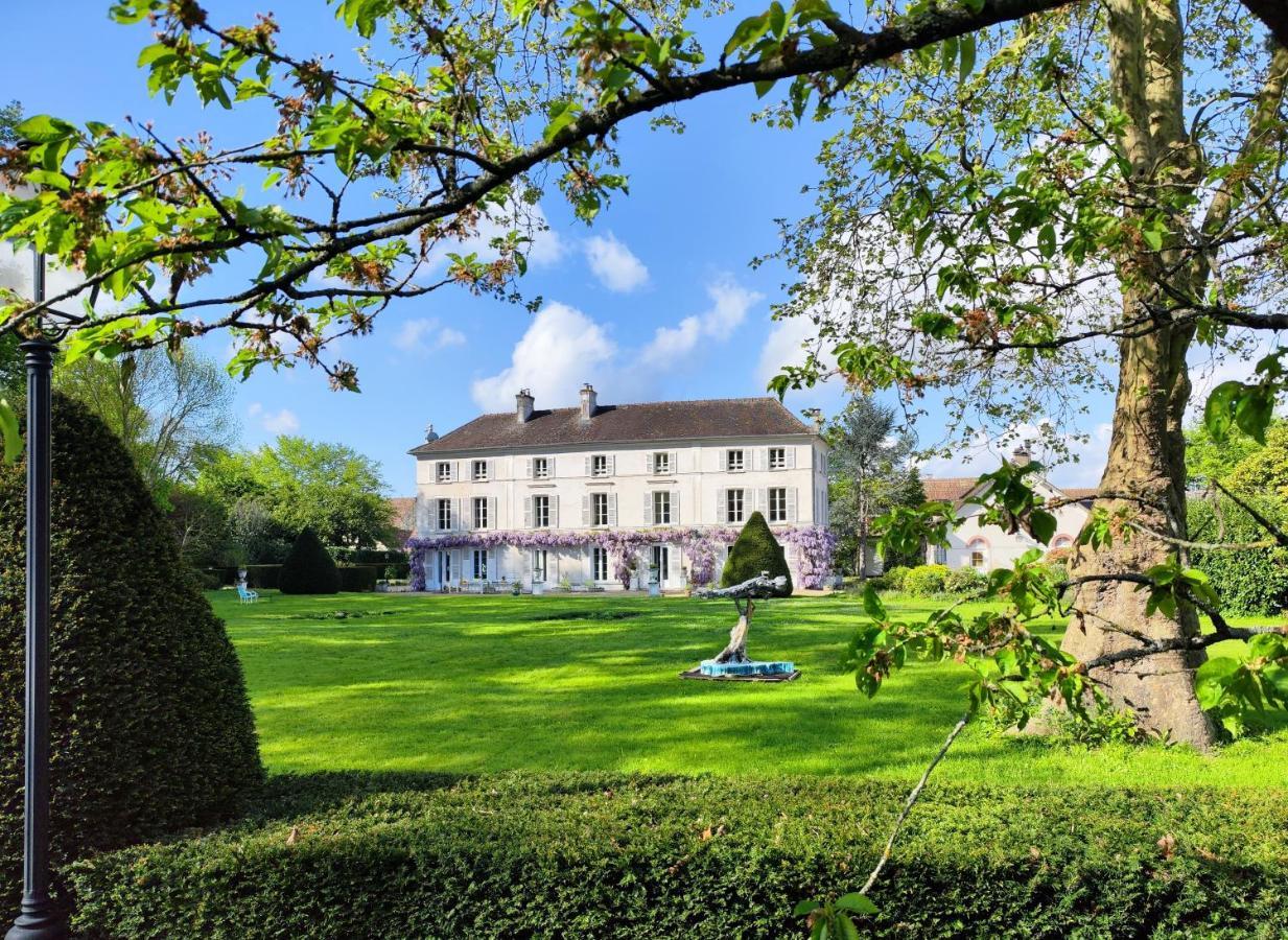 Chateau De Brinville Saint-Sauveur-sur-Ecole Bagian luar foto